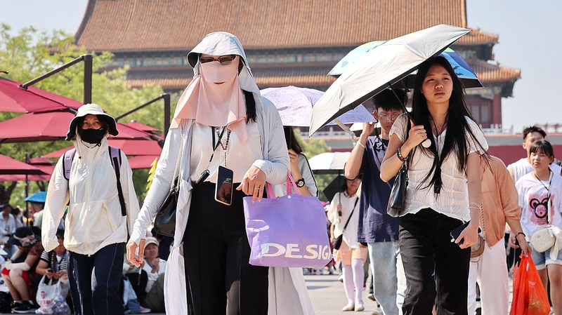 China Battles Record Heatwaves as Climate Adaptation Efforts Intensify China_Battles_Record_Heatwaves_as_Climate_Adaptation_Efforts_Intensify