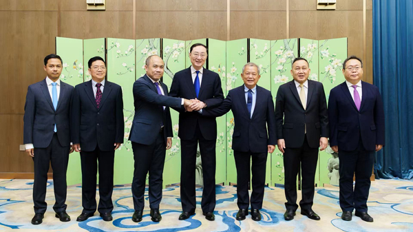 China_Mediates_Cambodia_Thailand_Ceasefire_Talks_in_Shanghai - Khabar Asia China_Mediates_Cambodia_Thailand_Ceasefire_Talks_in_Shanghai