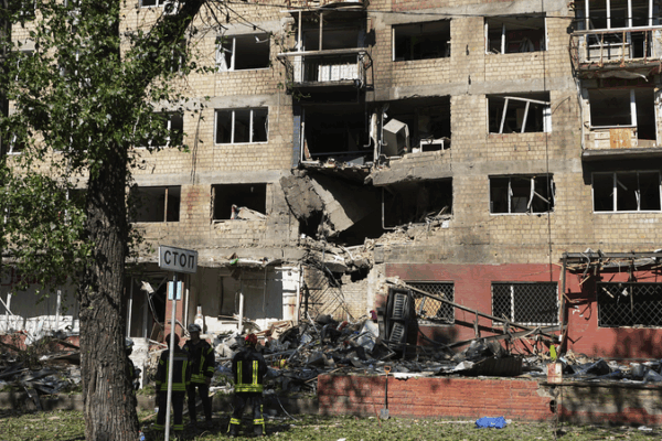 China Urges Swift End to Ukraine Crisis, Backs Peace Talks China_Urges_Swift_End_to_Ukraine_Crisis__Backs_Peace_Talks