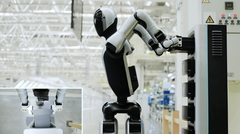 China’s Walker S2 Robot Redefines 24/7 Workforce with Self-Charging Tech China_s_Walker_S2_Robot_Redefines_24_7_Workforce_with_Self_Charging_Tech video poster
