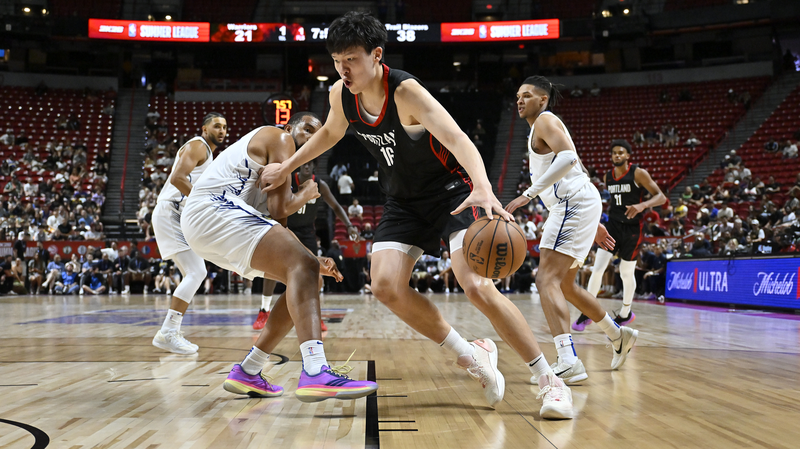 China_s_Yang_Hansen_Stuns_in_NBA_Summer_League_Debut