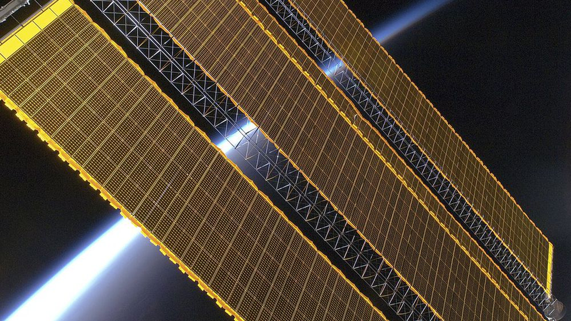 Chinese_Firm_Unveils_Water_Bottle_Sized_Rollable_Solar_Wing_for_Satellites - Khabar Asia Chinese_Firm_Unveils_Water_Bottle_Sized_Rollable_Solar_Wing_for_Satellites