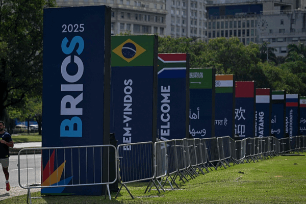 Chinese Premier Attends BRICS Summit in Brazil, Visits Egypt Chinese_Premier_Attends_BRICS_Summit_in_Brazil__Visits_Egypt