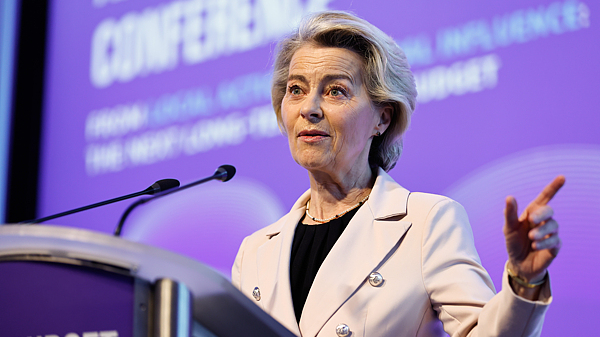 EU Vows Firm Response as US Tariffs Threaten Transatlantic Trade Ties EU_Vows_Firm_Response_as_US_Tariffs_Threaten_Transatlantic_Trade_Ties