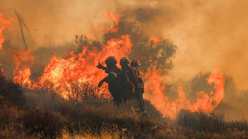 Europe_Swelters_Under_Record_Heat__Fatalities__Wildfires_Reported - Khabar Asia Europe_Swelters_Under_Record_Heat__Fatalities__Wildfires_Reported