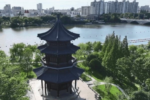 Fengcheng River Revival: Blending History with Modern Ecology in Taizhou Fengcheng_River_Revival__Blending_History_with_Modern_Ecology_in_Taizhou video poster