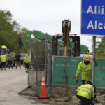 First_Detainees_Arrive_at_Florida_s__Alligator_Alcatraz__Amid_Immigration_Debate - Khabar Asia First_Detainees_Arrive_at_Florida_s__Alligator_Alcatraz__Amid_Immigration_Debate