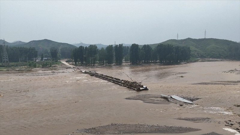 Flooding Ravages Beijing and Hebei, Rescue Efforts Intensify Flooding_Ravages_Beijing_and_Hebei__Rescue_Efforts_Intensify