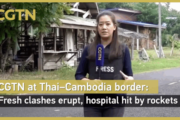Fresh Clashes Erupt at Thai-Cambodia Border; Hospital Struck Fresh_Clashes_Erupt_at_Thai_Cambodia_Border__Hospital_Struck video poster