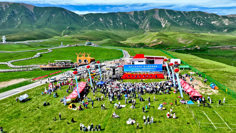 Gansu_Grasslands_Unite_Cultures_in_Vibrant_Silk_Road_Festival