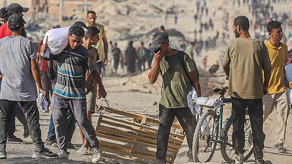 Gaza Ceasefire Talks Stall Over Israeli Withdrawal; 17 Killed in Aid Incident Gaza_Ceasefire_Talks_Stall_Over_Israeli_Withdrawal__17_Killed_in_Aid_Incident