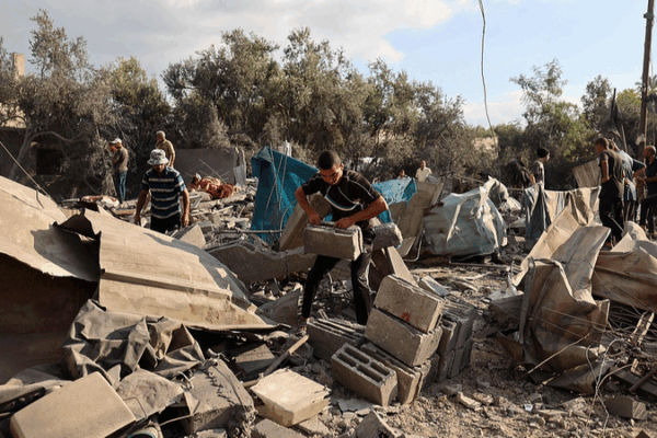 Gaza Ceasefire Talks Stall as Israeli Strikes Claim 29 Lives Gaza_Ceasefire_Talks_Stall_as_Israeli_Strikes_Claim_29_Lives