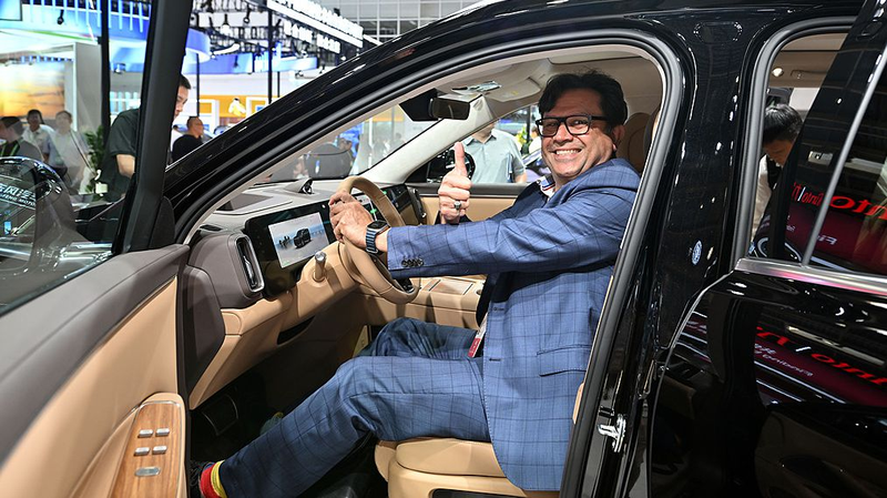 Global_Automakers_Accelerate_Integration_into_China_s_Smart_Supply_Chains