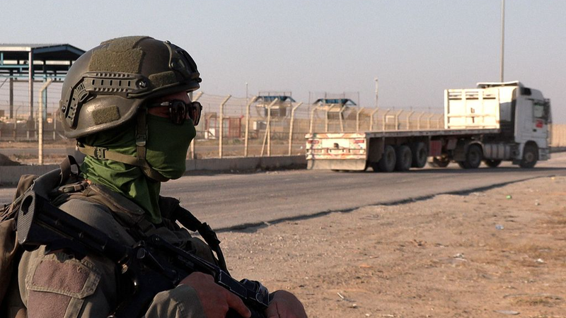 Israel_Announces_Daily_Gaza_Aid_Pauses_as_Airdrops_Intensify_Crisis - Khabar Asia Israel_Announces_Daily_Gaza_Aid_Pauses_as_Airdrops_Intensify_Crisis