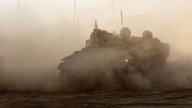 Israeli_Tanks_Push_into_Gaza_s_Deir_al_Balah_as_UN_Warns_of_Deepening_Crisis - Khabar Asia Israeli_Tanks_Push_into_Gaza_s_Deir_al_Balah_as_UN_Warns_of_Deepening_Crisis