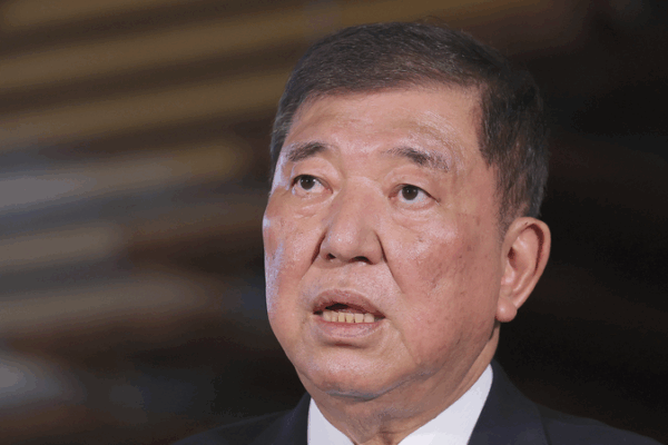 Japan_Stands_Firm_Against_US_Tariff_Threats_as_Deadline_Looms