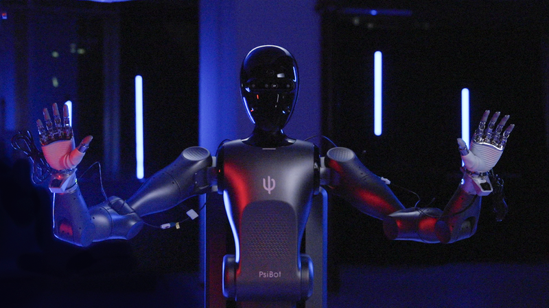 Mahjong Robots & AI Delivery: China’s Tech Leap at WAIC 2025