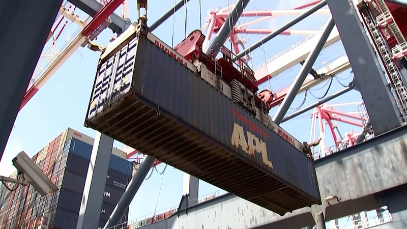Port_of_Los_Angeles_Navigates_Tariff_Turbulence_as_Trade_Volumes_Swing_poster - Khabar Asia Port_of_Los_Angeles_Navigates_Tariff_Turbulence_as_Trade_Volumes_Swing video poster