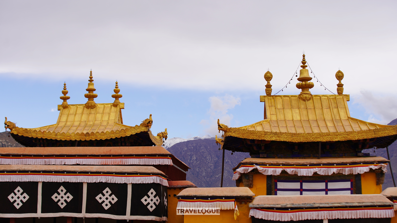 Potala_Palace_s_Golden_Legacy__A_Himalayan_Fusion_of_Art_and_Faith - Khabar Asia Potala_Palace_s_Golden_Legacy__A_Himalayan_Fusion_of_Art_and_Faith