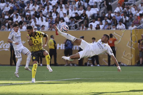 Real Madrid Clinch Thrilling 3-2 Victory Over Dortmund in Club World Cup Real_Madrid_Clinch_Thrilling_3_2_Victory_Over_Dortmund_in_Club_World_Cup