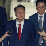 Seoul_Court_Orders_Arrest_of_Ex_President_Yoon_Over_Martial_Law_Controversy - Khabar Asia Seoul_Court_Orders_Arrest_of_Ex_President_Yoon_Over_Martial_Law_Controversy