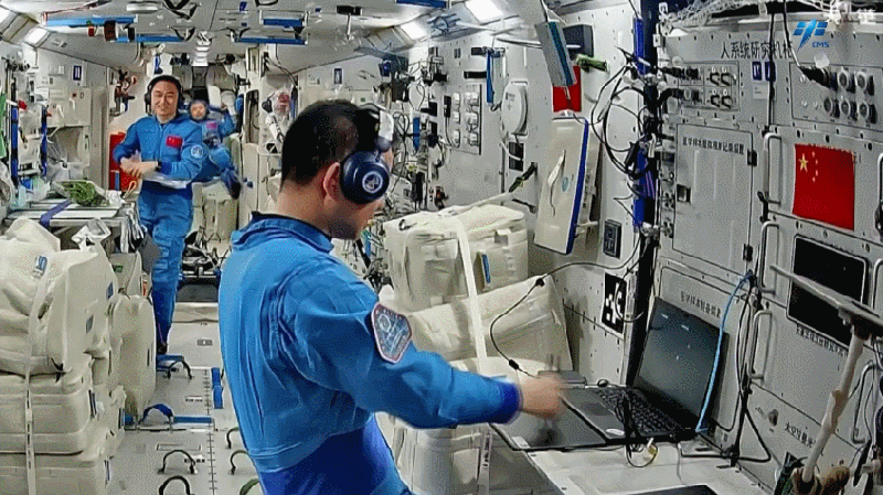 Shenzhou-20 Crew Advances Space Research with Key Experiments Shenzhou_20_Crew_Advances_Space_Research_with_Key_Experiments