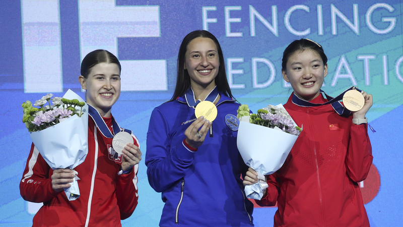 Teen Fencer Pan Qimiao Makes History with Bronze at World Championships Teen_Fencer_Pan_Qimiao_Makes_History_with_Bronze_at_World_Championships