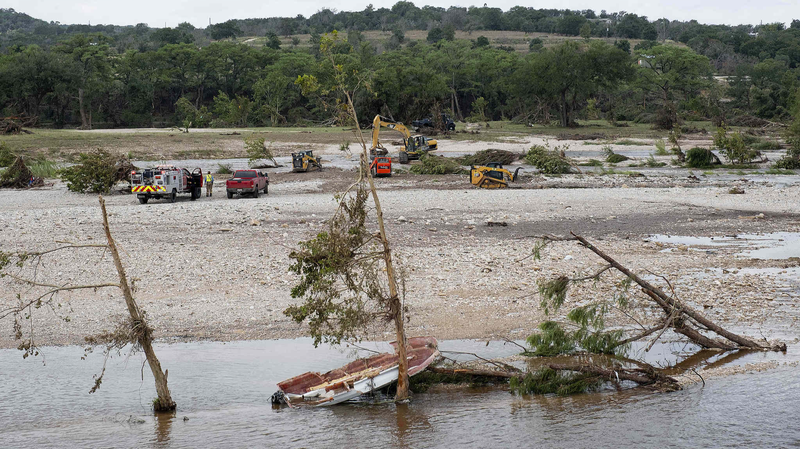Texas_Flooding_Death_Toll_Rises_as_Rescue_Efforts_Intensify video poster
