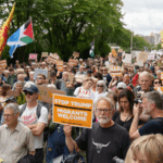 Trump_Faces_Protests_in_Scotland_Amid_Tight_Security - Khabar Asia Trump_Faces_Protests_in_Scotland_Amid_Tight_Security