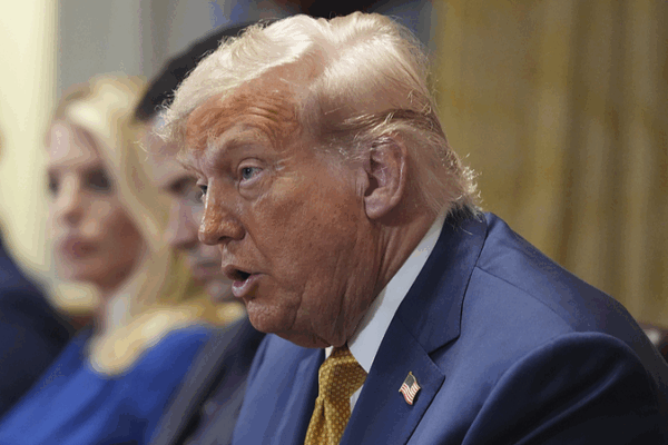 Trump Holds Firm on August 1 Tariff Deadline, No Extensions Granted Trump_Holds_Firm_on_August_1_Tariff_Deadline__No_Extensions_Granted