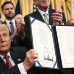 Trump_Signs_Landmark_Stablecoin_Law__Accelerating_Crypto_s_Mainstream_Push - Khabar Asia Trump_Signs_Landmark_Stablecoin_Law__Accelerating_Crypto_s_Mainstream_Push