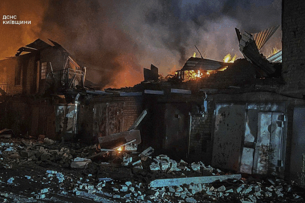 Trump, Zelenskyy Discuss Boosting Ukraine’s Air Defense Amid Escalating Tensions Trump__Zelenskyy_Discuss_Boosting_Ukraine_s_Air_Defense_Amid_Escalating_Tensions