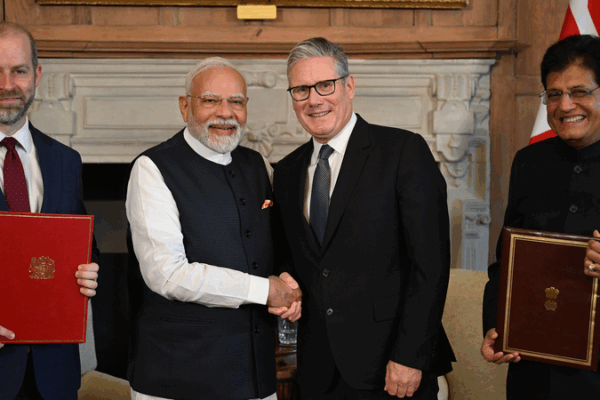 UK-India Trade Pact Boosts Economic Ties, Cuts Tariffs UK_India_Trade_Pact_Boosts_Economic_Ties__Cuts_Tariffs