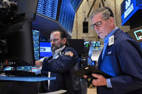 US Stocks Dip as Investors Await Federal Reserve Decision US_Stocks_Dip_as_Investors_Await_Federal_Reserve_Decision