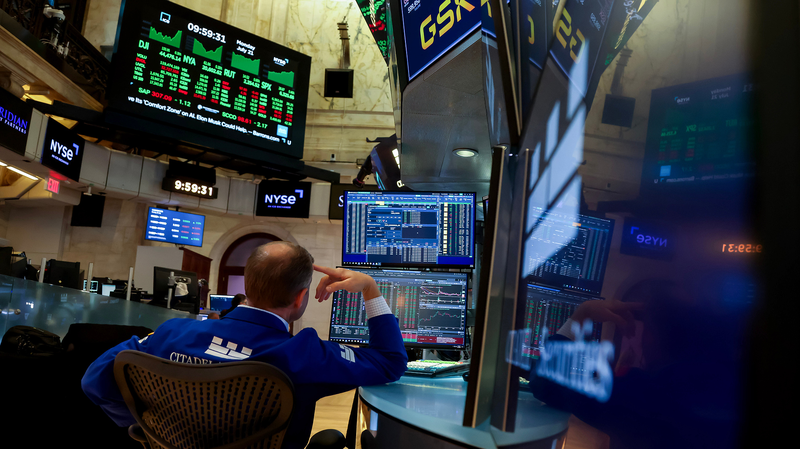 US_Stocks_Mixed_as_Fed_Holds_Rates__Tech_Sector_Shows_Resilience - Khabar Asia US_Stocks_Mixed_as_Fed_Holds_Rates__Tech_Sector_Shows_Resilience