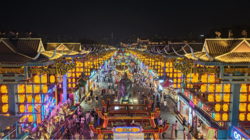 Nanning’s Night Lights Up Guangxi with Tang Dynasty Charm video poster
