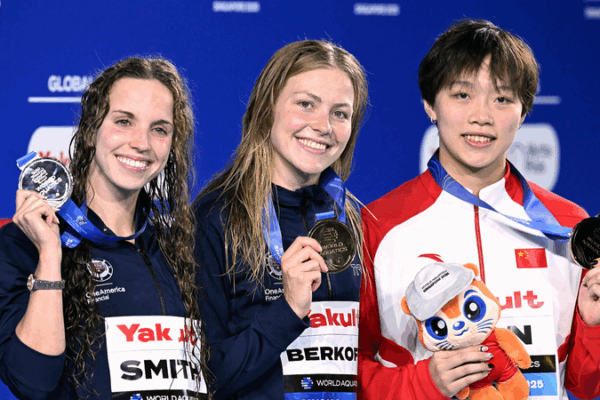 China Claims Dual Bronze Medals as Popovici Shatters 100m Free Record China_Claims_Dual_Bronze_Medals_as_Popovici_Shatters_100m_Free_Record