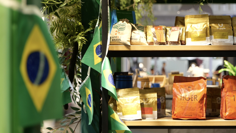 China Emerges as Key Market for Brazilian Coffee Amid US Tariffs China_Emerges_as_Key_Market_for_Brazilian_Coffee_Amid_US_Tariffs video poster