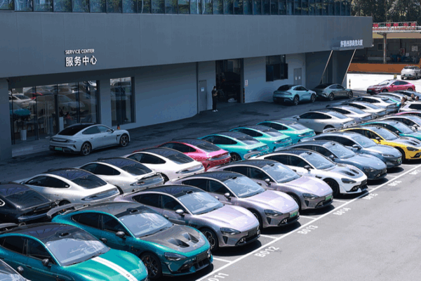 China Tightens Safety Rules for Smart EVs After Xiaomi Crash China_Tightens_Safety_Rules_for_Smart_EVs_After_Xiaomi_Crash