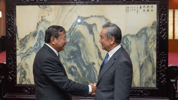 China Urges Cambodia, Thailand to Strengthen Ties Amid Regional Shifts China_Urges_Cambodia__Thailand_to_Strengthen_Ties_Amid_Regional_Shifts