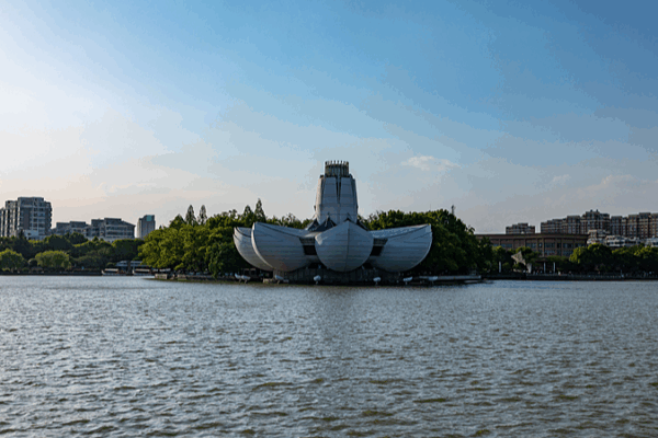 Discover Donghu Lake: Zhejiang’s Ancient ‘Nine-Dragon Pearl’ Discover_Donghu_Lake__Zhejiang_s_Ancient__Nine_Dragon_Pearl_ video poster