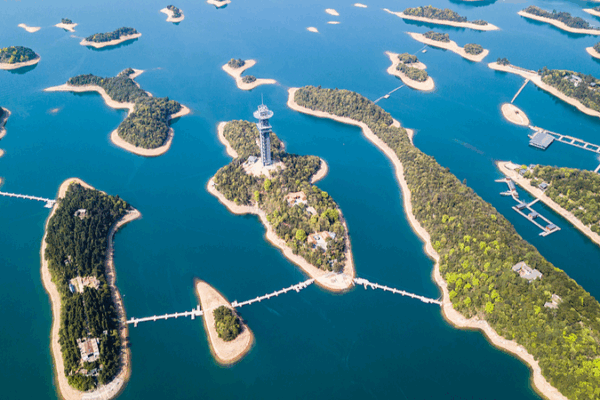 Discover_the_Serene_Beauty_of_Lushan_Mountain_s_West_Sea video poster