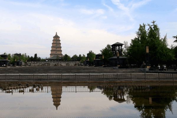 Explore Xi’an’s Dayan Pagoda: A Tang Dynasty Gem on the Silk Road Explore_Xi_an_s_Dayan_Pagoda__A_Tang_Dynasty_Gem_on_the_Silk_Road video poster