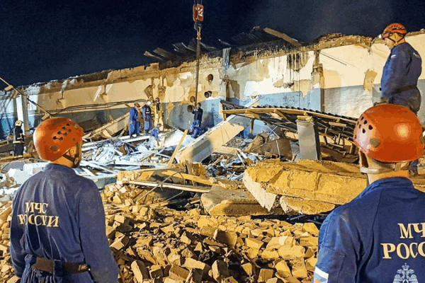 Factory Fire in Western Russia Claims 11 Lives, 130 Injured Factory_Fire_in_Western_Russia_Claims_11_Lives__130_Injured