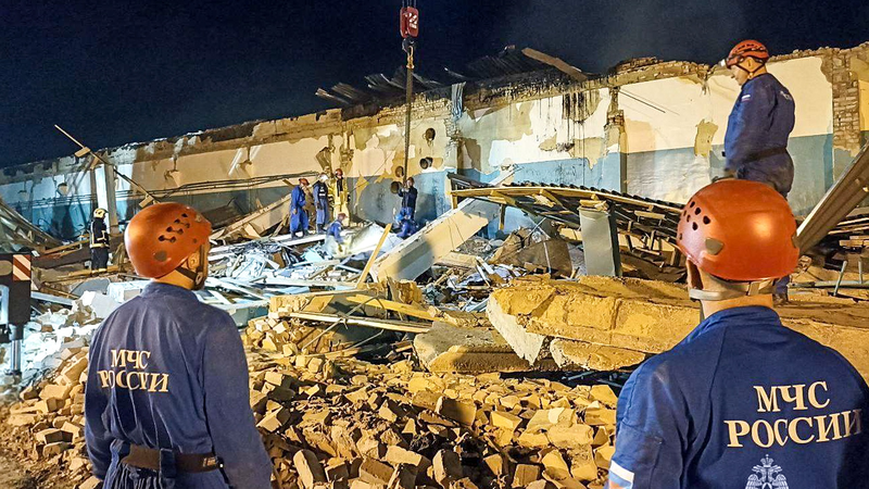 Factory_Fire_in_Western_Russia_Claims_11_Lives__130_Injured - Khabar Asia Factory_Fire_in_Western_Russia_Claims_11_Lives__130_Injured