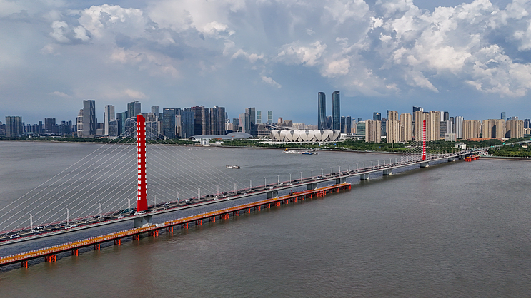 Hangzhou’s Xixing Bridge: A Vital Link in China’s Urban Growth Story Hangzhou_s_Xixing_Bridge__A_Vital_Link_in_China_s_Urban_Growth_Story video poster