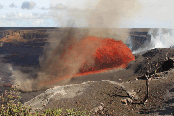 Hawaii’s Kilauea Volcano Erupts Again: 31st Event Since 2024 Hawaii_s_Kilauea_Volcano_Erupts_Again__31st_Event_Since_2024 video poster