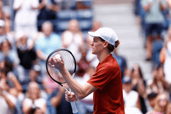 Jannik Sinner Powers Through US Open Third Round with Hard-Court Dominance Jannik_Sinner_Powers_Through_US_Open_Third_Round_with_Hard_Court_Dominance
