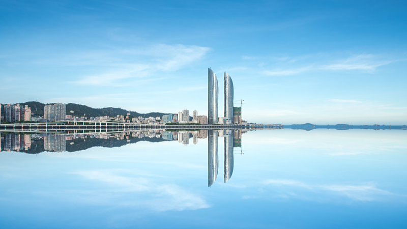 China’s SEZs: 45 Years of Reform and Global Integration China’s SEZs: 45 Years of Reform and Global Integration