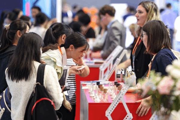 China’s Economy Defies Global Pressures with 5.3% H1 Growth